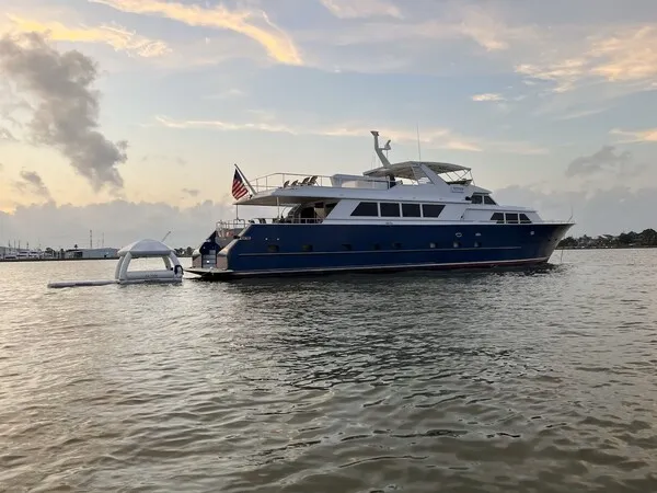 104' Feadship