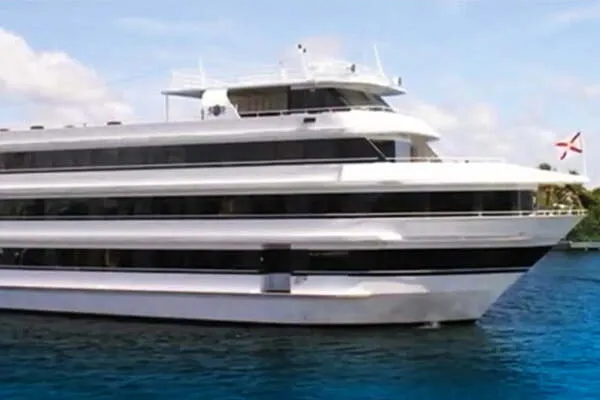120' Party Boat
