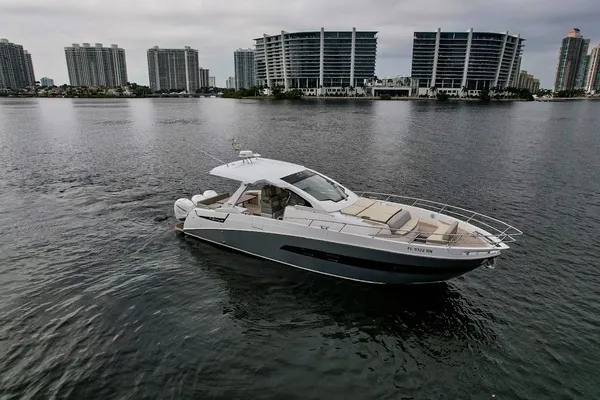 42' Azimut Verve