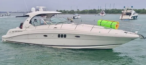 44' Searay Sundancer