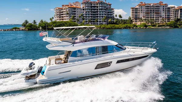 52' Prestige