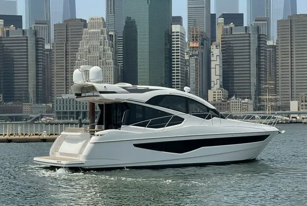 56' Galeon 560 Sky