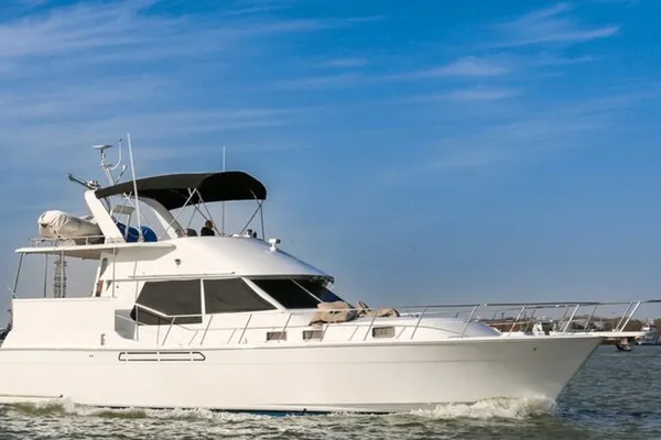 60' Classic Motor Yacht