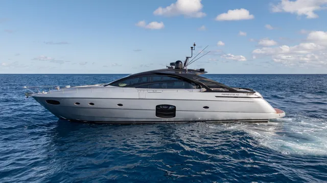 70' Pershing
