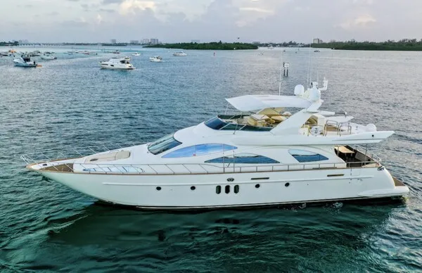 80' Azimut