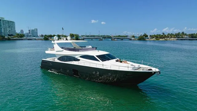 80' Ferretti